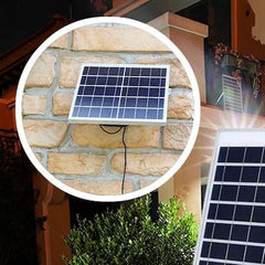 Proiector LED AT PERFORMANCE®, cu panou solar de 50W.