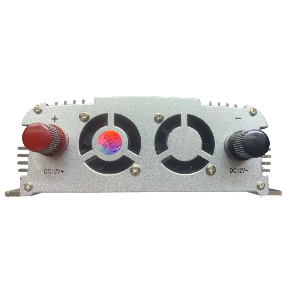 Invertor Auto AT PERFORMANCE cu Carcasa rezistenta din Aluminiu, Putere 3000W, Buton ON/OFF, Argintiu